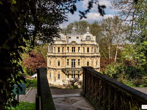 Chteau de Monte-Cristo et village de Louveciennes