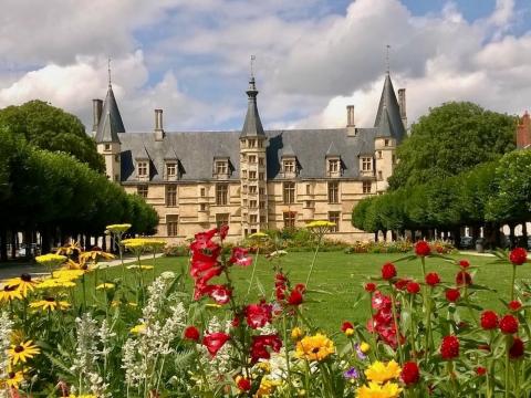Nevers